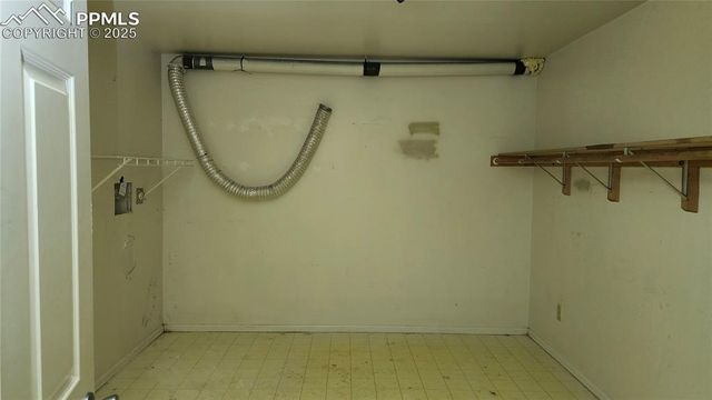 290 Cobblestone Drive, Colorado Springs, CO 80906