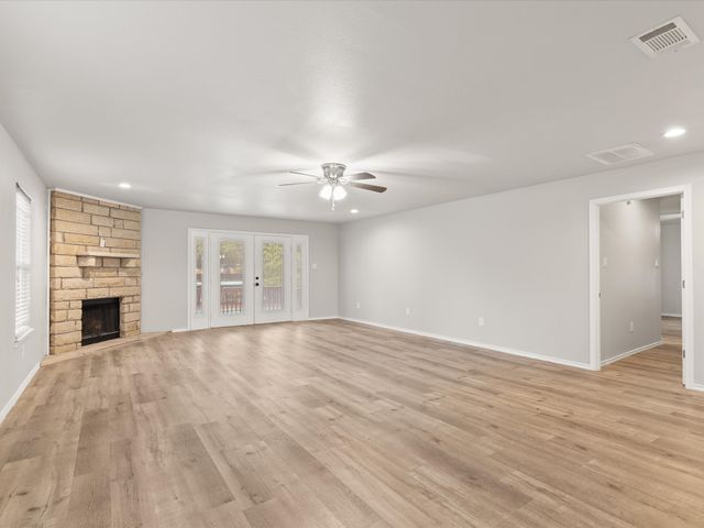 4404 W Fernwood Court, Granbury, TX 76049