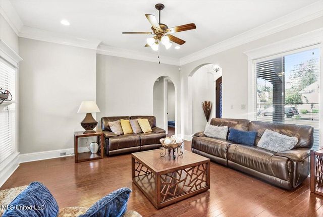 2909 Cypress Creek Drive, D'iberville, MS 39540