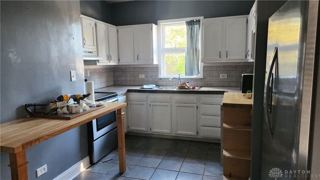 3927 Davis Avenue, Cincinnati, OH 45211