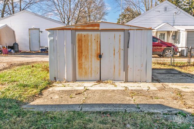 2911 S Hackley Street, Muncie, IN 47302