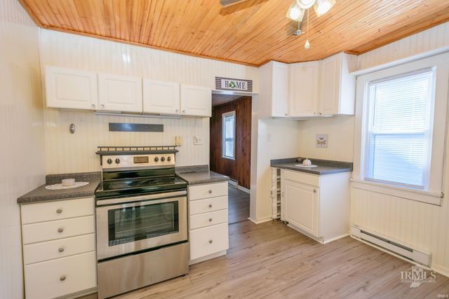 2911 S Hackley Street, Muncie, IN 47302