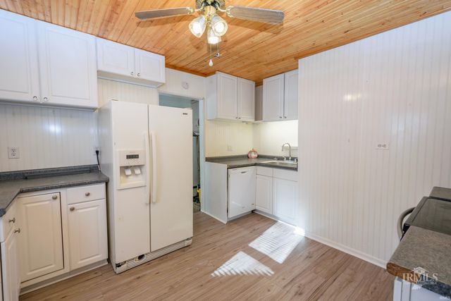 2911 S Hackley Street, Muncie, IN 47302