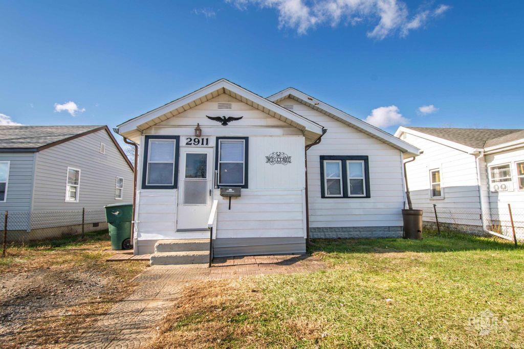 2911 S Hackley Street, Muncie, IN 47302