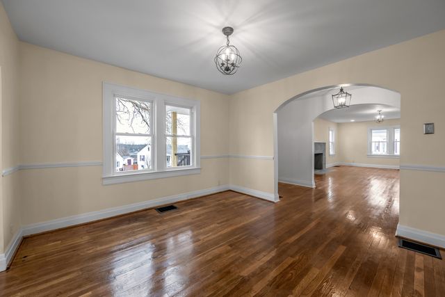 44 Horseshoe Drive, Paris, KY 40361