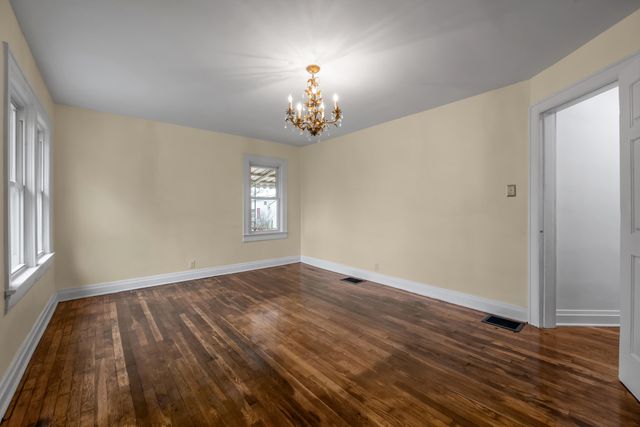 44 Horseshoe Drive, Paris, KY 40361