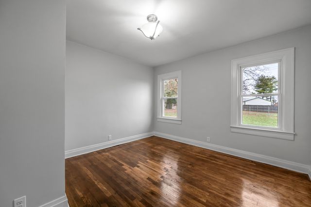 44 Horseshoe Drive, Paris, KY 40361