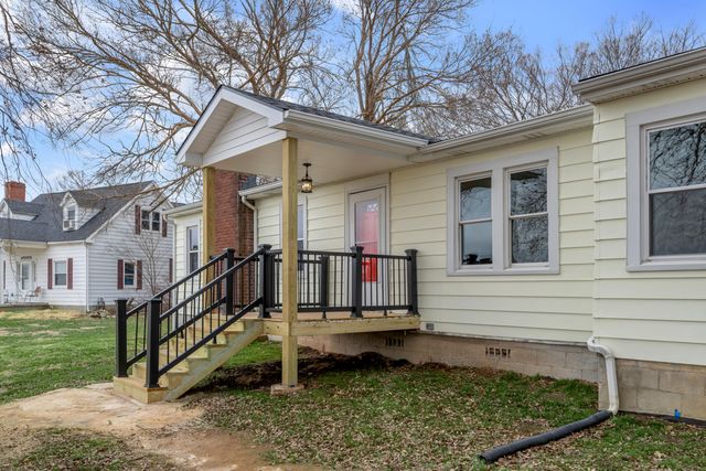 44 Horseshoe Drive, Paris, KY 40361