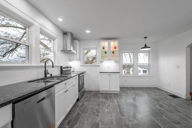 44 Horseshoe Drive, Paris, KY 40361