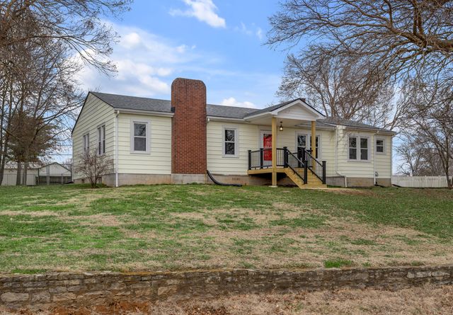 44 Horseshoe Drive, Paris, KY 40361