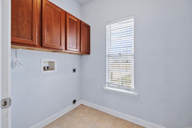 4177 Lonesome Oak Loop, Hensley, AR 72160