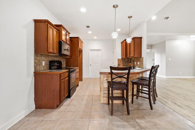 4177 Lonesome Oak Loop, Hensley, AR 72160