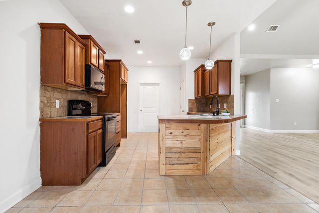 4177 Lonesome Oak Loop, Hensley, AR 72160