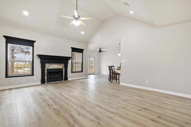 4177 Lonesome Oak Loop, Hensley, AR 72160