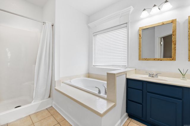 4177 Lonesome Oak Loop, Hensley, AR 72160