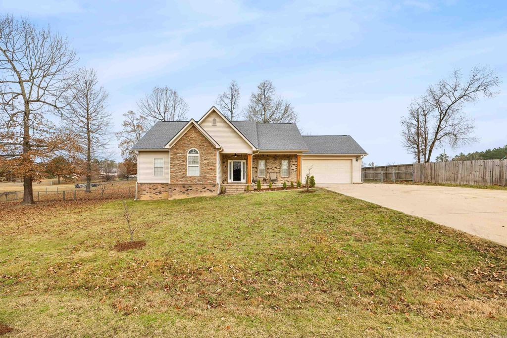 4177 Lonesome Oak Loop, Hensley, AR 72160