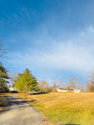 564 Trapp-Goffs Cor Road, Winchester, KY 40391