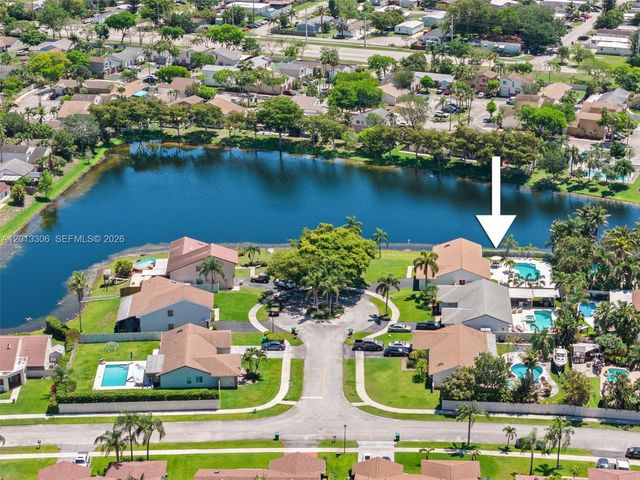 13750 Green Cove Pl, Davie, FL 33325