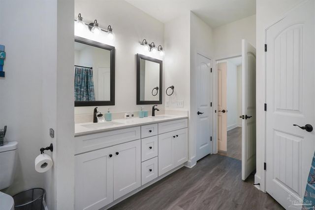 5214 Arrowhead Rd, Pensacola, FL 32507