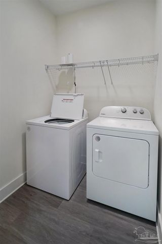 5214 Arrowhead Rd, Pensacola, FL 32507