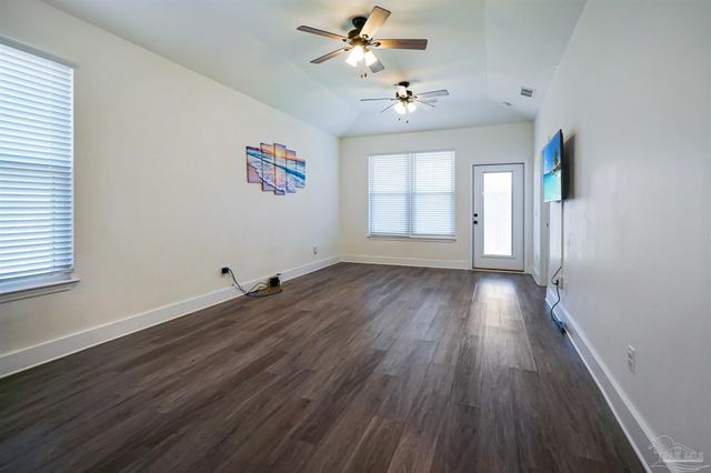 5214 Arrowhead Rd, Pensacola, FL 32507