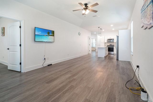 5214 Arrowhead Rd, Pensacola, FL 32507