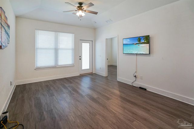 5214 Arrowhead Rd, Pensacola, FL 32507