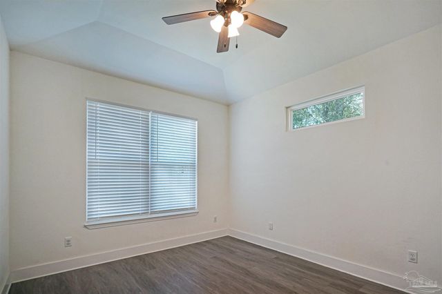 5214 Arrowhead Rd, Pensacola, FL 32507