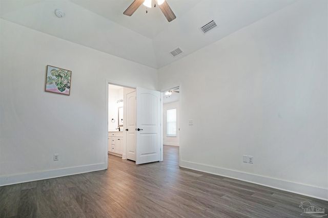 5214 Arrowhead Rd, Pensacola, FL 32507