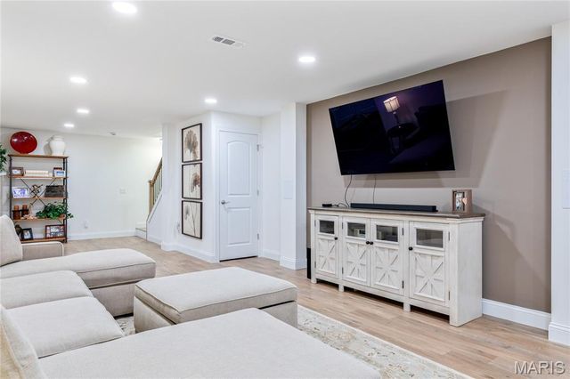 102 Lilac Blossom Drive, Cottleville, MO 63304