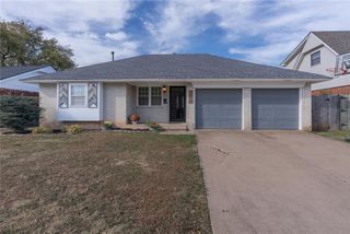 1317 Lawton, Moore, OK 73160