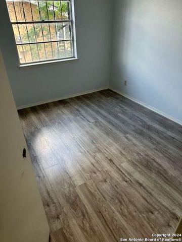 6298 CEDAR VALLEY DR., San Antonio, TX 78242