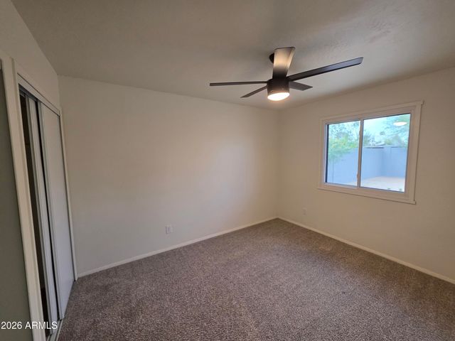 3735 E CLAIRE Drive, Phoenix, AZ 85032