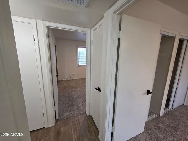 3735 E CLAIRE Drive, Phoenix, AZ 85032