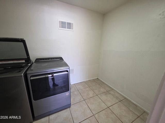 3735 E CLAIRE Drive, Phoenix, AZ 85032