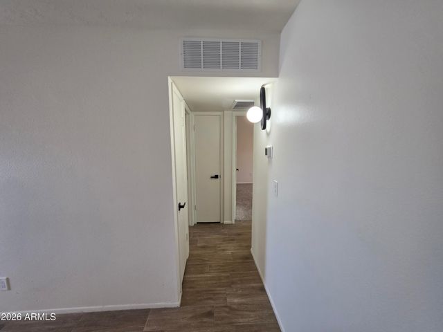 3735 E CLAIRE Drive, Phoenix, AZ 85032