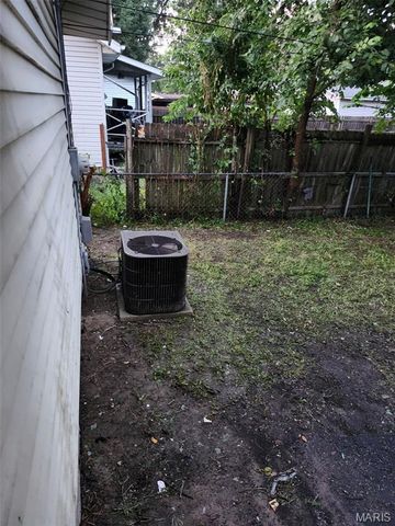 2922 Marshall Avenue, Granite City, IL 62040