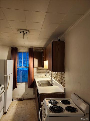 2922 Marshall Avenue, Granite City, IL 62040