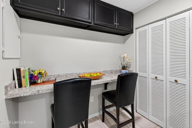 1422 Old Mill Rd, Louisville, KY 40242