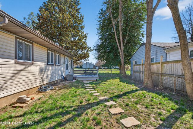 1422 Old Mill Rd, Louisville, KY 40242