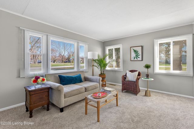 1422 Old Mill Rd, Louisville, KY 40242