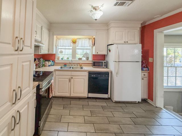 1800 1st Terrace, Hattiesburg, MS 39401
