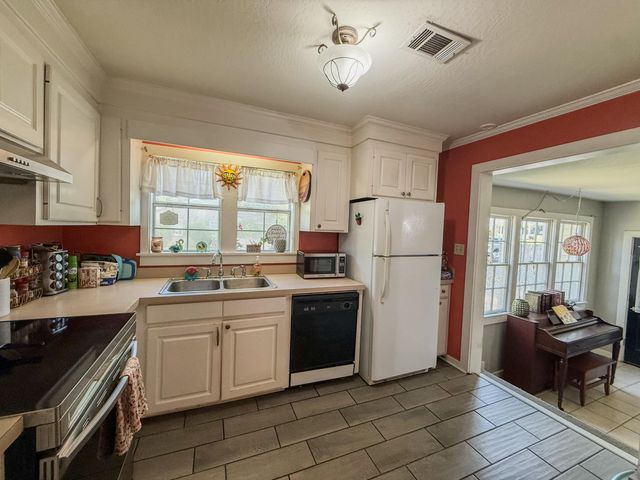 1800 1st Terrace, Hattiesburg, MS 39401