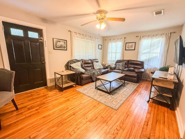 1800 1st Terrace, Hattiesburg, MS 39401