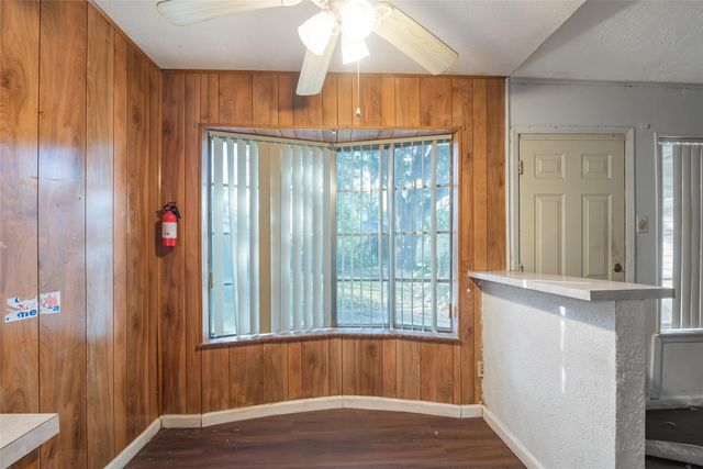 6742 Indian Lake Drive, Houston, TX 77489