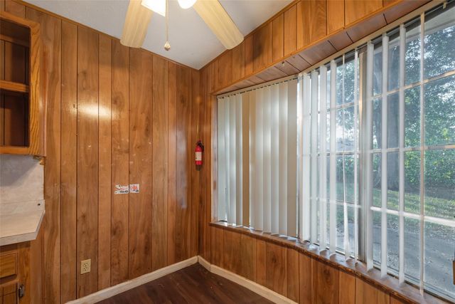 6742 Indian Lake Drive, Houston, TX 77489