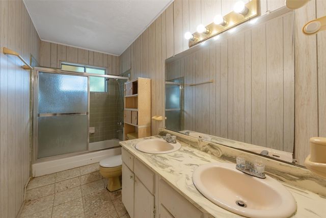 6742 Indian Lake Drive, Houston, TX 77489