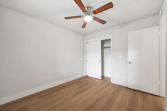 1166 E Goshen Avenue, Fresno, CA 93720