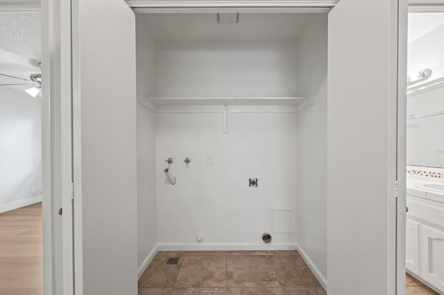 1166 E Goshen Avenue, Fresno, CA 93720