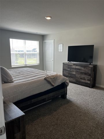 5520 144th Street, Urbandale, IA 50323